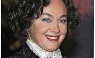 Лариса Гузеева начала выпивать из-за мужа-наркомана