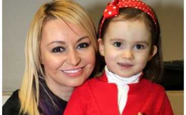 Российские звезды со своими детьми побывали на новогоднем шоу