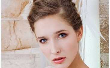 Катю Осадчую нарисовали обнаженной