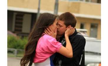 Премьера сериала "Физика или химия"