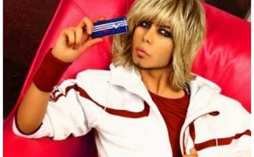 Сергей Зверев хочет надеть на звезд гламурные противогазы