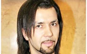 В Сеть попало видео передачи с солистом Чай Вдвоем