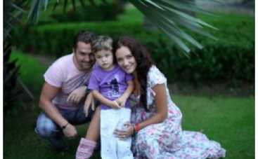 Жена Пономарева позволила ему чаще видеть сына