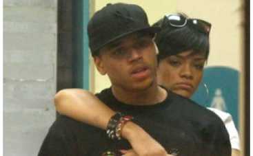 Рианна вернулась к бывшему парню?