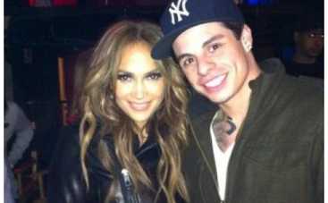 Молодой любовник Джей Ло прокомментировал их отношения