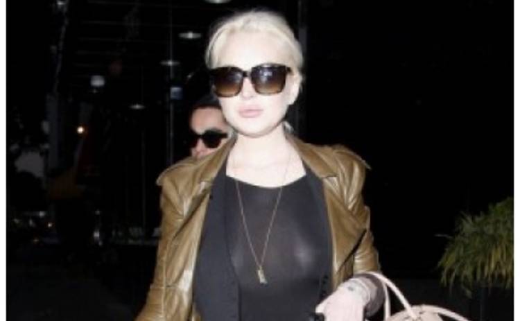 Линдсей Лохан забыла надеть нижнее белье