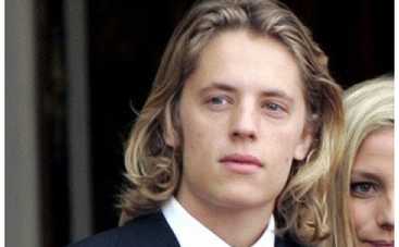 СМИ: Сын Саркози попал в больницу после вечеринки в одесском клубе