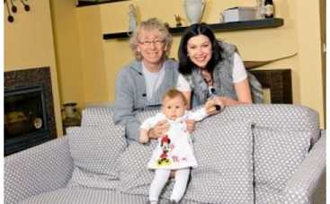 58-летний Аркадий Укупник показал свою 6-месячную дочь