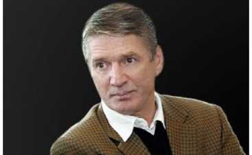 Любовница Абдулова обвинила его друзей в смерти актера