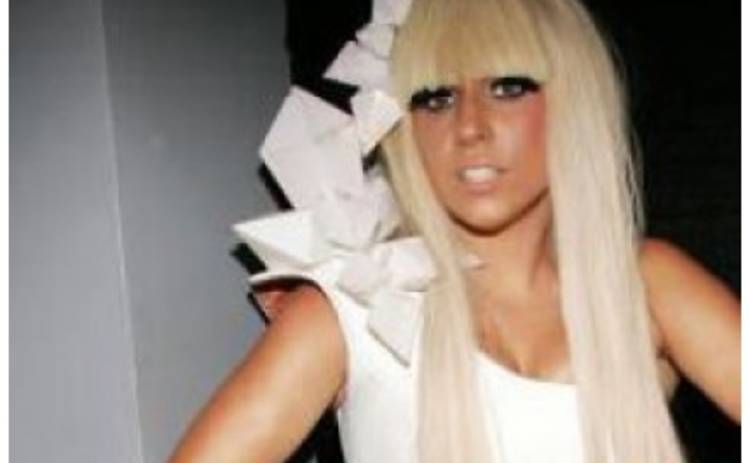 Lady Gaga ищет донора для искусственного оплодотворения