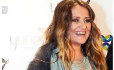 Могилевская пришла на церемонию YUNA с откровенным декольте