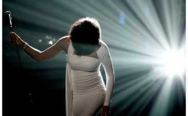 СМИ: Уитни Хьюстон нашли мертвой в номере отеля в Лос-Анджелесе