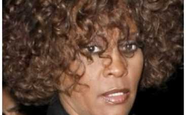 Уитни Хьюстон: Краткая биографическая справка