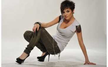 Эрика: Я бегу от альфонсов. Мужик должен быть мужиком