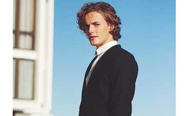 Матиас презентует клип на песню "Проиграй мне войну" (ВИДЕО)