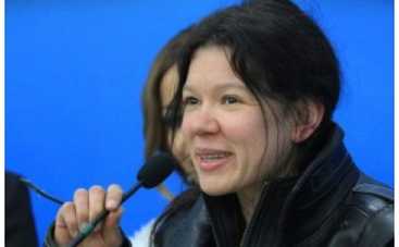 Руслана пришла на пресс-конференцию без макияжа