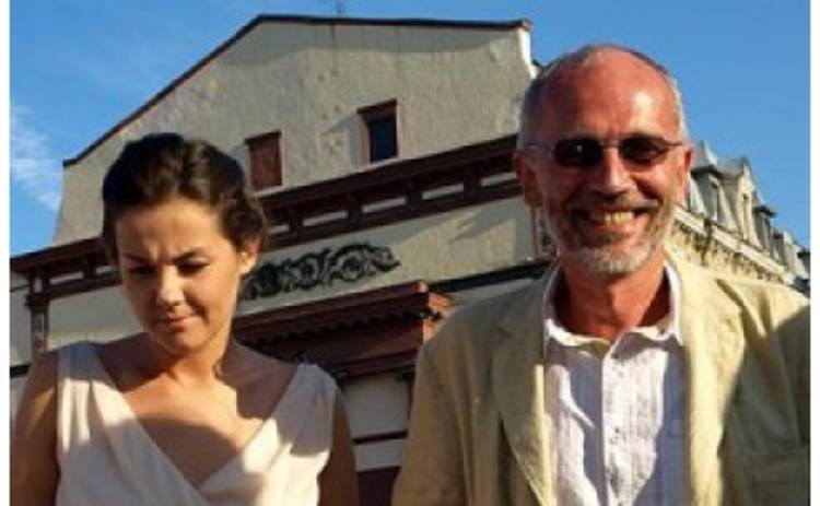 48-летний Александр Гордон женился на 18-летней красавице