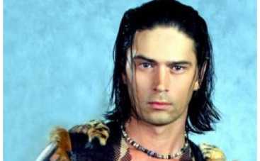 Экс-участник группы На-На женился на фанатке