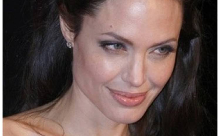 Анджелина Джоли сыграет злую фею в новом проекте студии Диснея