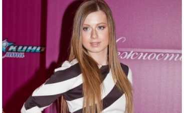 СМИ: У Юлии Савичевой тайный роман с ведущим Первого канала