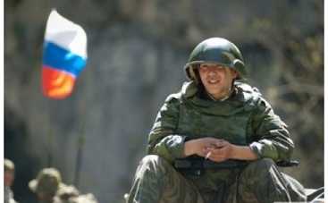 Режиссер ленты Август. Восьмого, назвал отмену проката фильма в Украине политической игрой