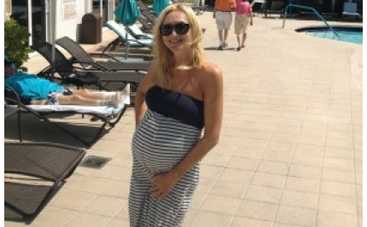 Беременная Кристина Орбакайте похвасталась животиком