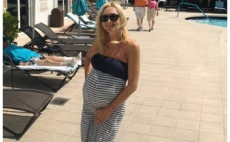 Беременная Кристина Орбакайте похвасталась животиком