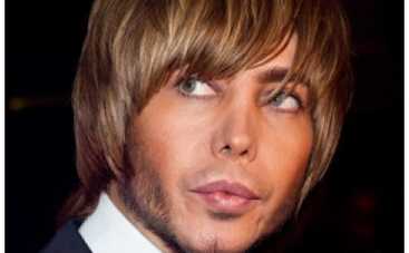 В квартире Сергея Зверева – поломанные стулья и старый телевизор