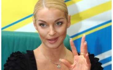 Анастасия Волочкова испортила себе лицо