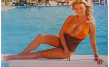 Жених Анны Семенович приказал певице уменьшить грудь – СМИ