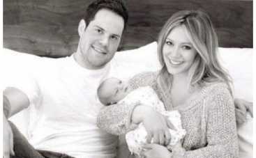 Хилари Дафф показала фото мужа и новорожденного сына