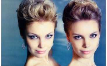 Стали известны интимные подробности сестер Арнтгольц