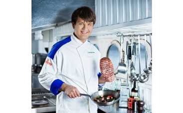 Финалист "Пекельной кухни" стал шеф-поваром нового ресторана