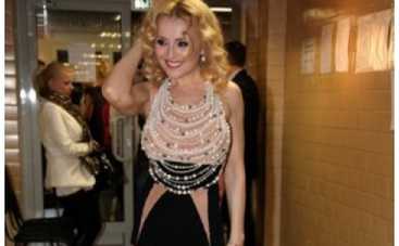 Анжелика Варум шокировала чересчур откровенным нарядом