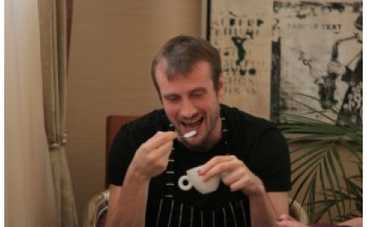 Холостяк Френсис: Мне нравятся гладкие ноги, а не волосатые