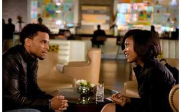 Комедия Думай, как мужчина лидирует в американском прокате