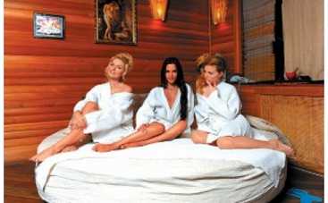 Девушки из группы Фабрика рассказали о своих мужчинах