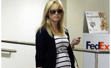 Отец Риз Уизерспун оказался двоеженцем