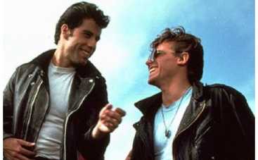 Траволта пытался заняться оральным сексом со спящим коллегой