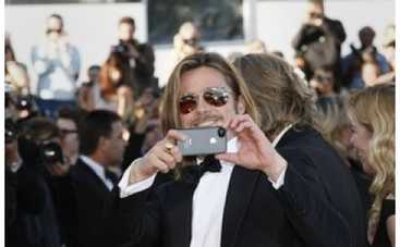 Скандал в Каннах: За интервью с Брэдом Питтом требовали 125 евро в минуту