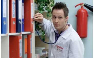 Фил из Интернов: Я привык к издевательству и насмешкам