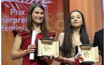 Приз Каннского кинофестиваля за лучшую женскую роль получили Флютур и Стратан