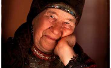 Бурановская бабушка отрезала себе руку пилой