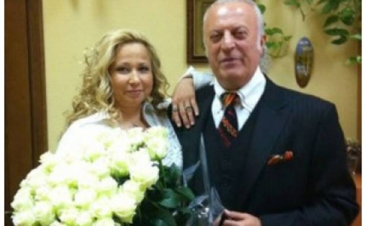 Илья Резник наконец-то женился на возлюбленной