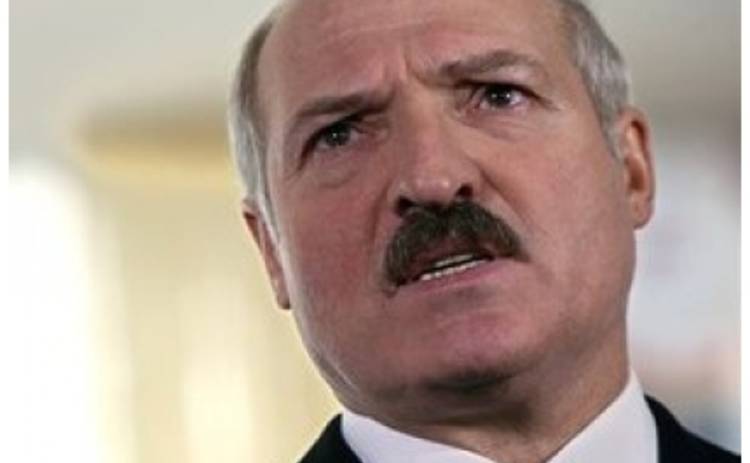 Лукашенко направил соболезнования родным и близким Богдана Ступки