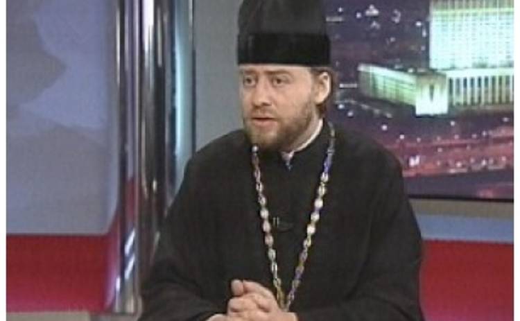 Священник, крестивший дочь Киркорова, устроил ДТП – СМИ