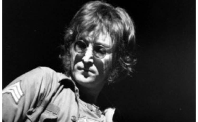 Джон Леннон возглавил список икон музыки