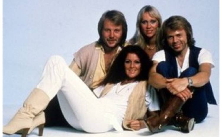 Альбом Gold группы ABBA - самый продаваемый в Британии
