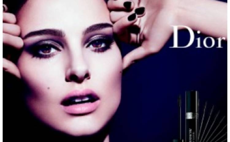 Скандал: реклама туши Dior с Натали Портман запрещена