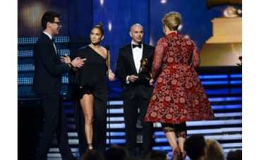 Украинский журналист отсидел ночь в обезьяннике из-за певицы Адель